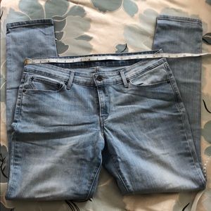 Women’s Levi’s Demi Curve mid rise skinny jeans